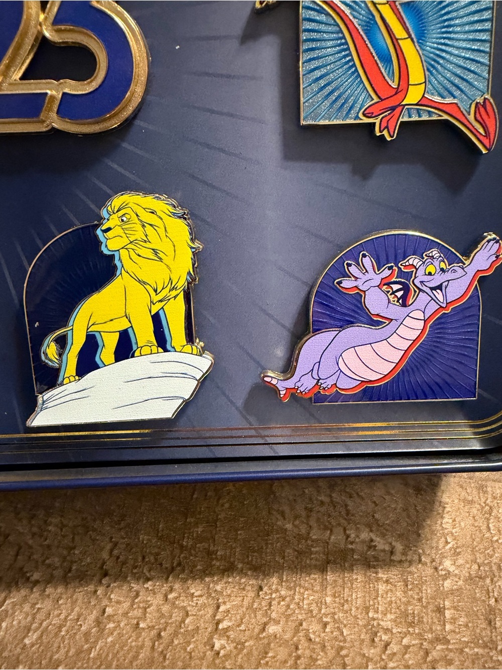 D23 Gold Member 2025 Limited Release Ten Pin Box Set - Picture 9 of 9